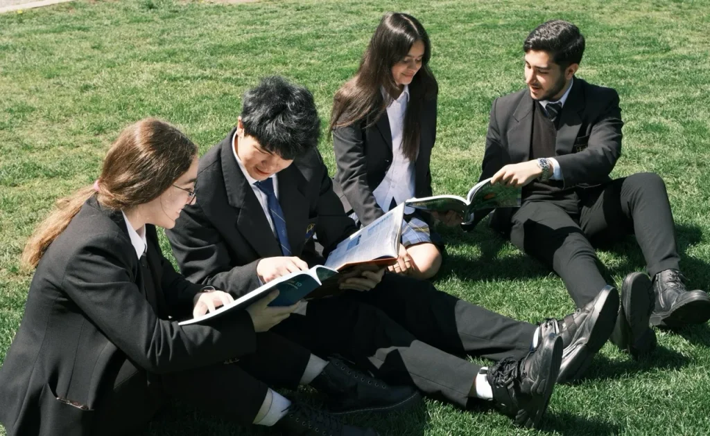 温哥华市中心哪些私立高中拥有优秀的大学录取成绩？