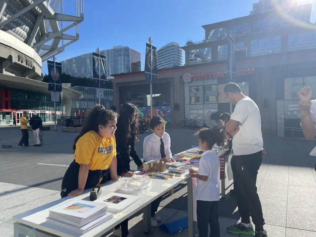 温哥华私立小学 小班课堂 学生互动 Columbia Academy Elementary